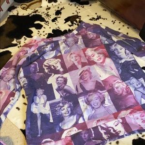Marilyn Monroe sweater